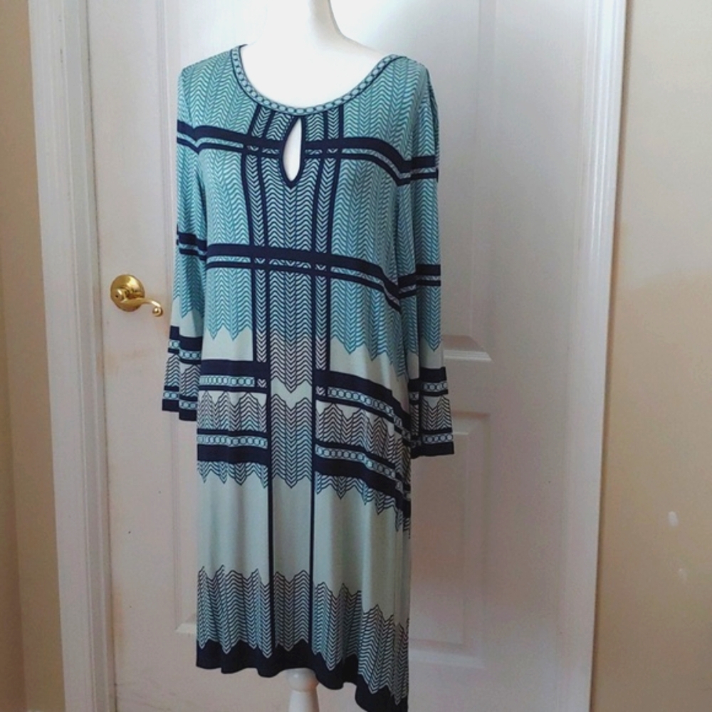 Sophie Max Juliette Keyhole Front Dress. Size Large. NWT $98